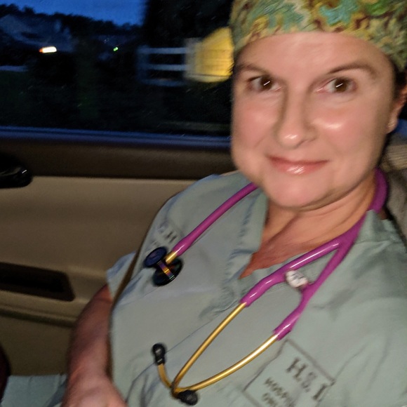 Meet your Posher, Julie - Picture 8 of 8